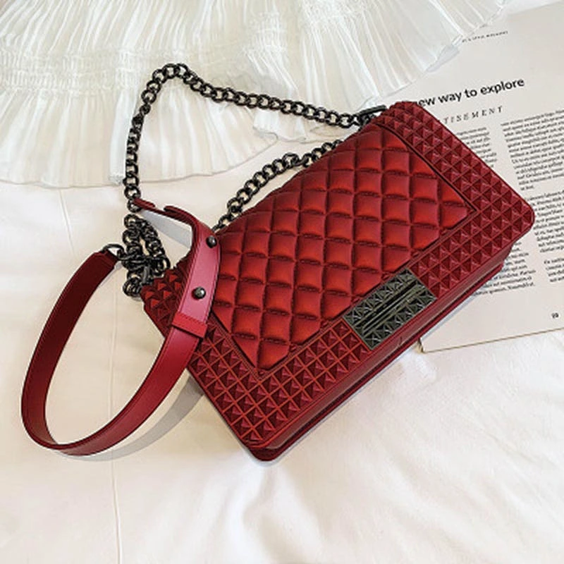 2019 fashion hot style Classic Shopping Street Silicone Jelly Quilted Crossbody Bag Girls Side Purse Clutch with Chain