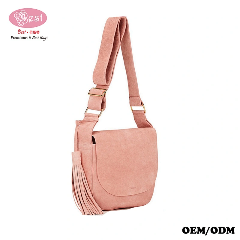 Hot Selling Designer Branded Pink Suede Leather Small Saddle Bag with Tassel Charm Hobo Bag for Lady