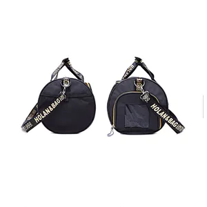 Wholesale fashionable waterproof sport polyester gym duffle workout bag