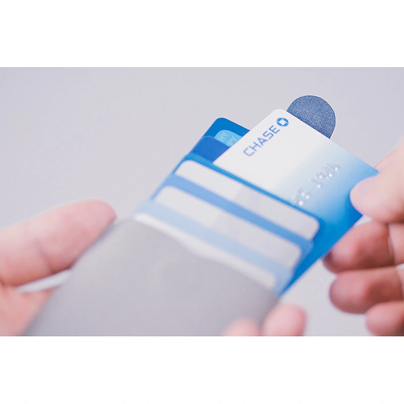 2019 Portable Stacked Business Card Pocket Mini Card Holder Wallet with gradient ramp
