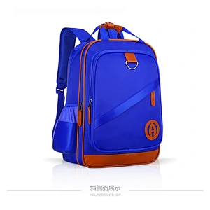 2019 light weight reduction and waterproof  rider protection school bag for children in grades 1 through 6