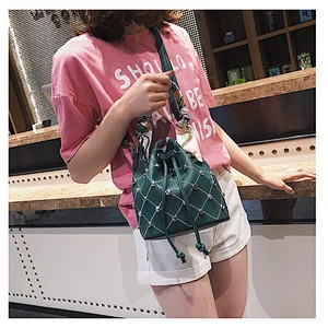 Fashionable Rivet Black white green messenger bag waterproof shoulder bag messenger bag women PU messenger bag for Women