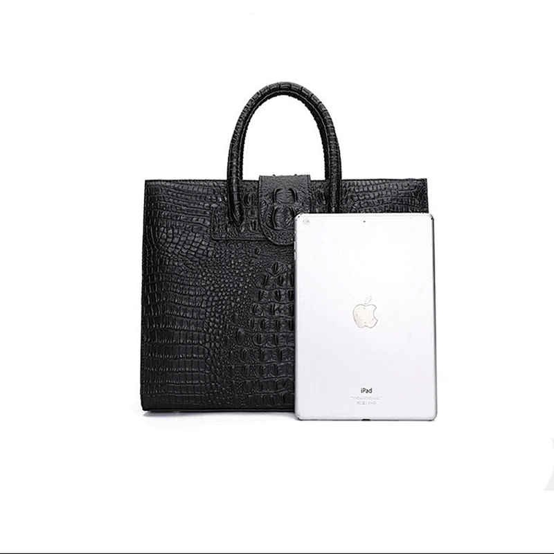 2019 new design stylish elegant classic alligator  chain evening handbag for feast or party