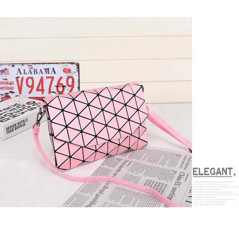 2019 stylish classic versatile folding geometric bag chain  single-shoulder laser bag for women for shopping or party