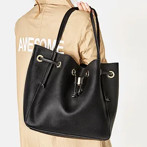 OEM latest new design trendy handmade ladies bag women crossbody handbag in china