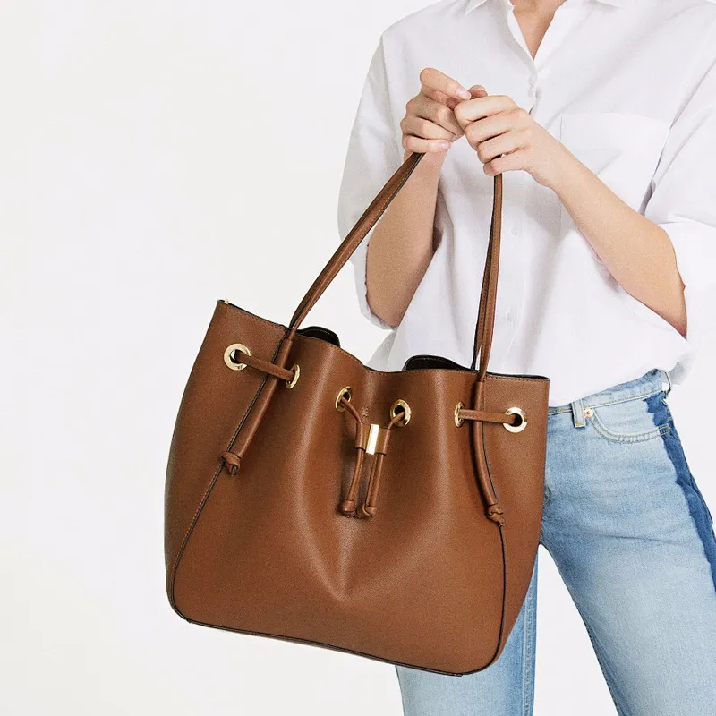 OEM latest new design trendy handmade ladies bag women crossbody handbag in china
