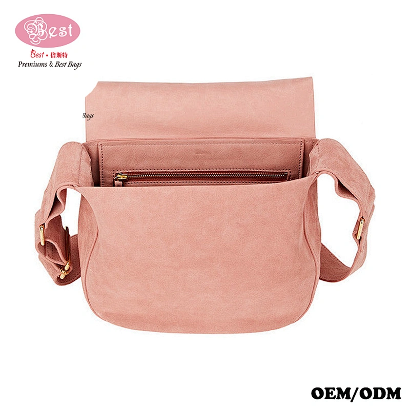 Hot Selling Designer Branded Pink Suede Leather Small Saddle Bag with Tassel Charm Hobo Bag for Lady