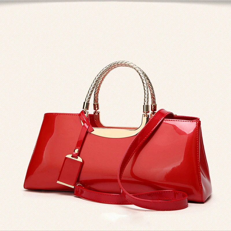 2019 new simple classic fashion patent leather handbag evening bag for women for feast or party