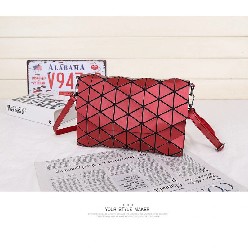 2019 stylish classic versatile folding geometric bag chain  single-shoulder laser bag for women for shopping or party