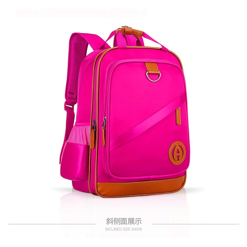 2019 light weight reduction and waterproof  rider protection school bag for children in grades 1 through 6