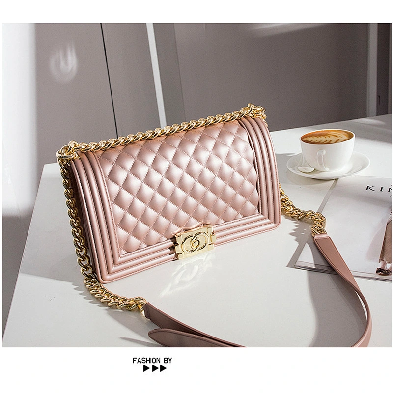 2019 New Design PVC Ladies Crossbody Bag Lattice Candy Color Jelly Bag with Adjustable Shoulder Strap