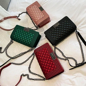 2019 fashion hot style Classic Shopping Street Silicone Jelly Quilted Crossbody Bag Girls Side Purse Clutch with Chain