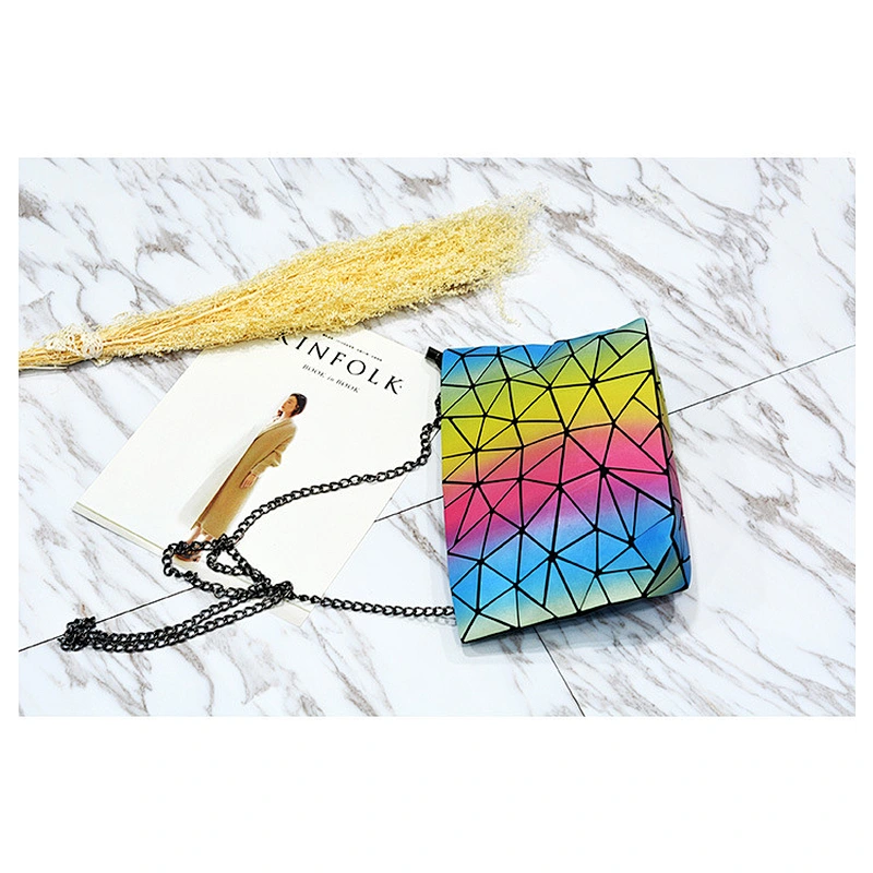 2019 fashionable classic geometric  rainbow colored luminous bag chain  single-shoulder bag for women for shopping or party