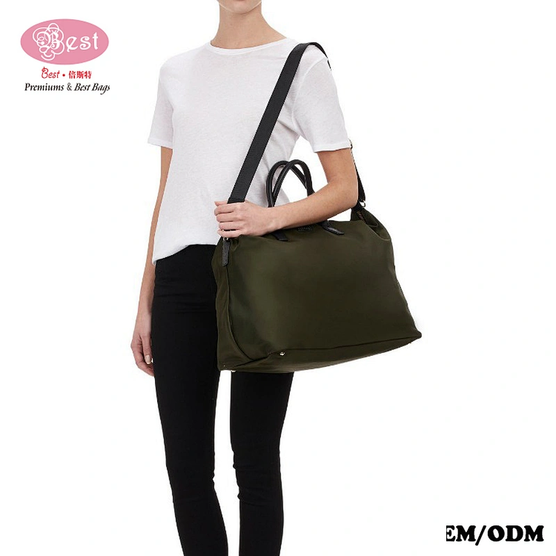 The Newest Designer European Fashion Tech-fabric with Leather Trim Medium Weekender Bag