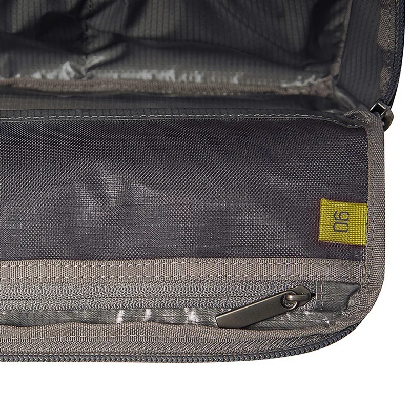 Square fabric private label hotel toiletry kit men toilet bag for travel