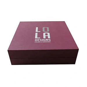 High-grade printing paper packaging small gifts plastic jewelry box small brooch gift box