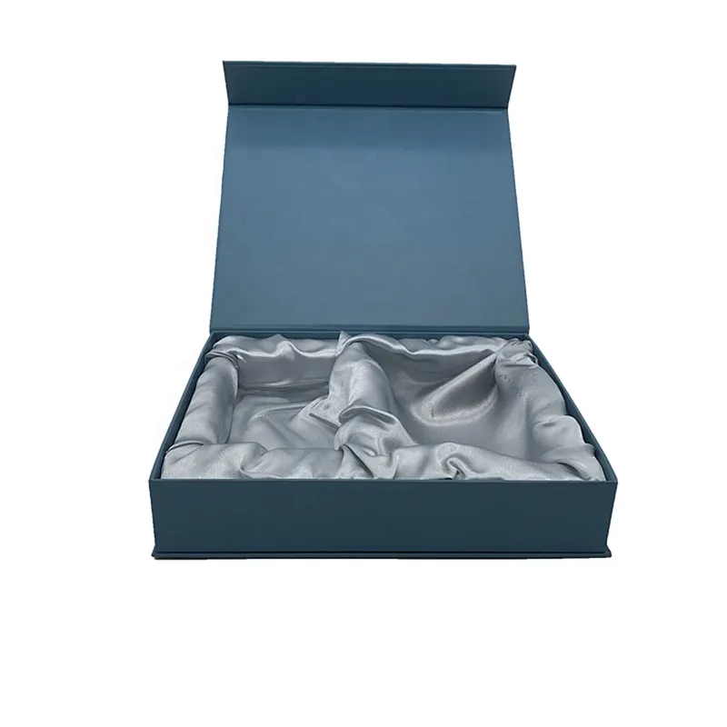 Magnetic flip top cosmetics packaging gift box with satin silk