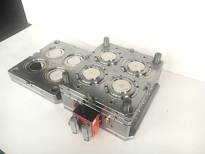 plastic lid mould machine