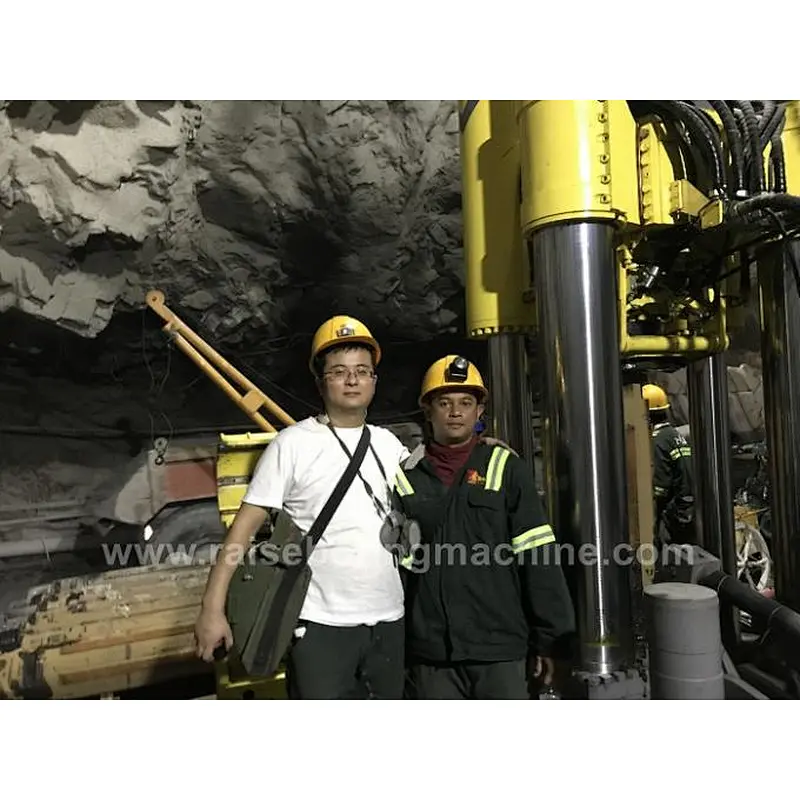 Raise Depth 400m Crawler Raise Borer Diesel - Electric Dual Power Hydraulic System