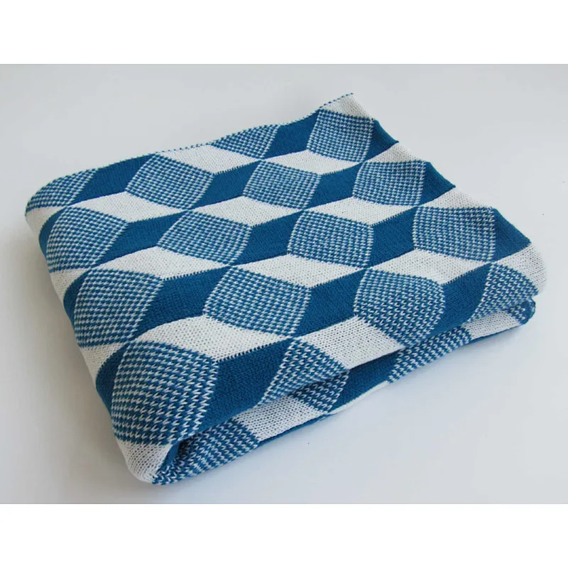 knitted  jacquard blanket with 3D effective