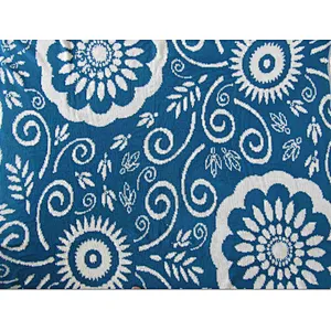 knitted  jaquard blanket with fashion solid geometry