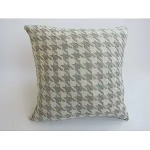 woven   houndstooth decorative cushion