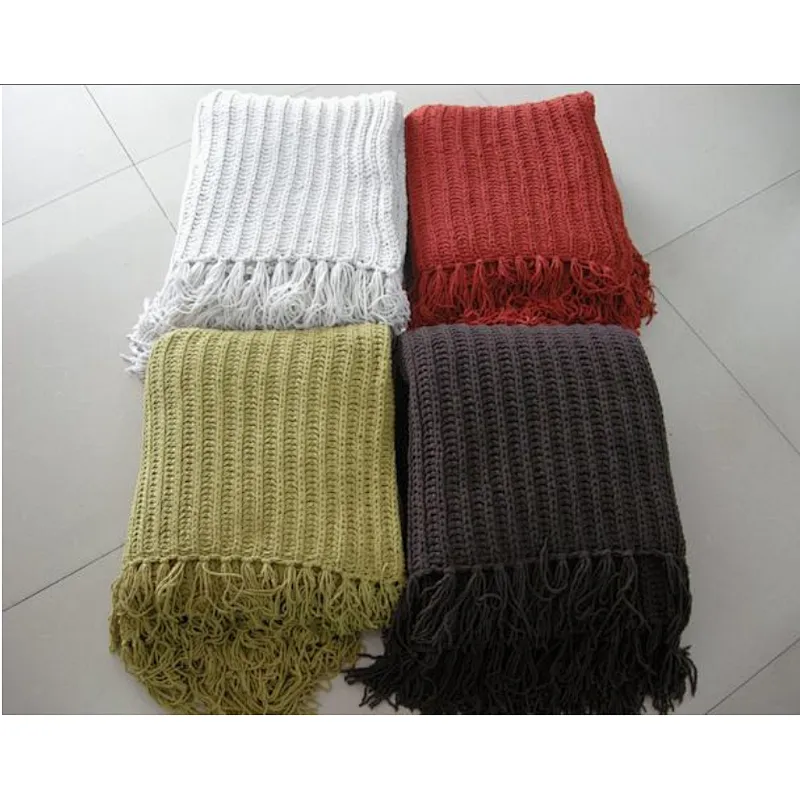 chenille woven blanket with tassel