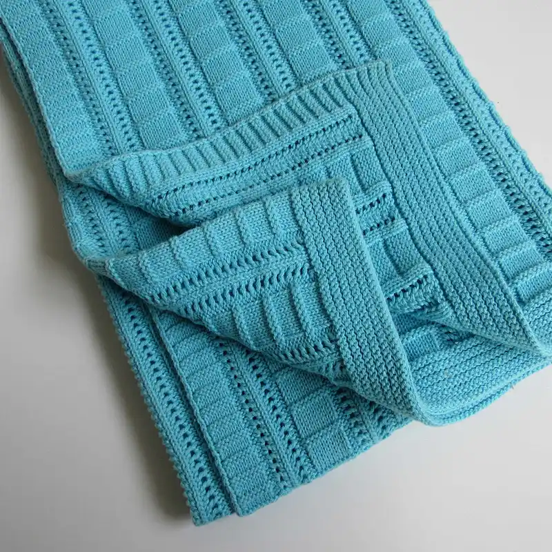 100% cotton blue knitted baby blanket