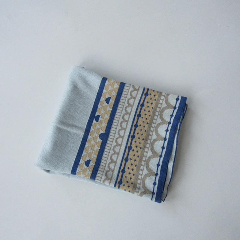 Jacquard knitted baby blanket