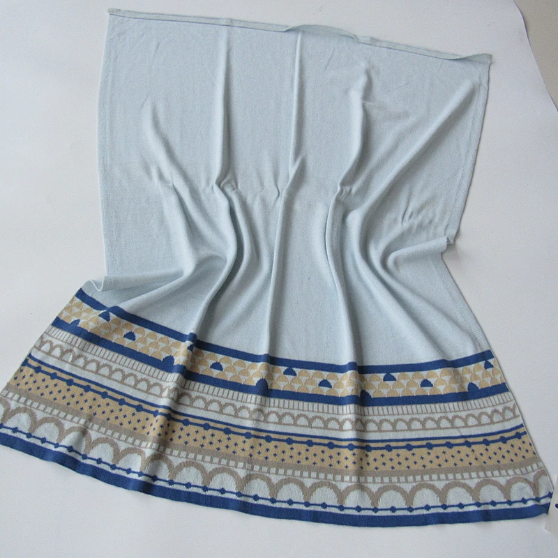Jacquard knitted baby blanket