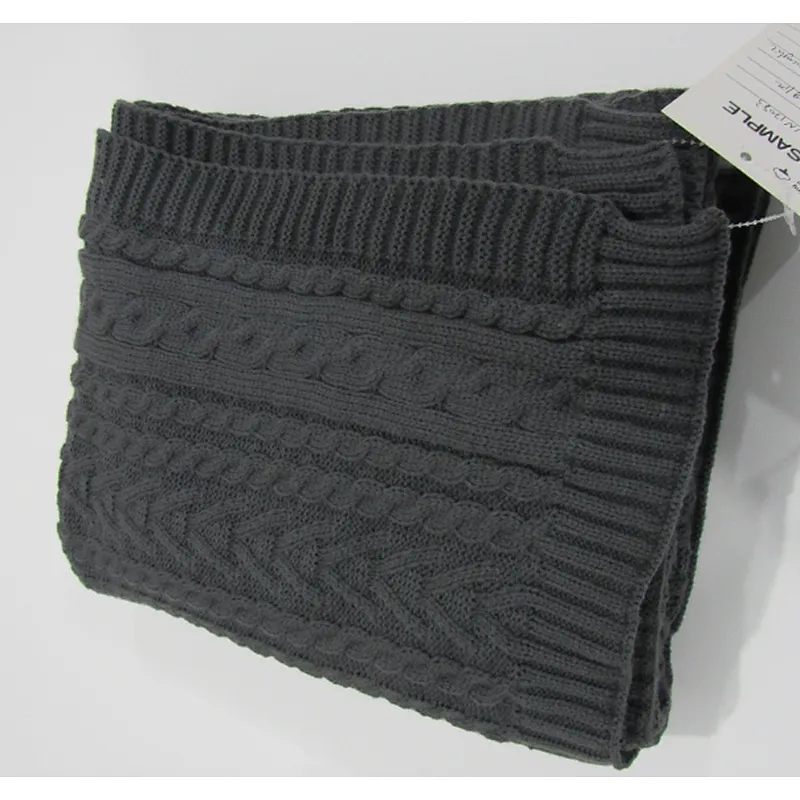 KNITTED BLANKET WITH BIG BLANKET