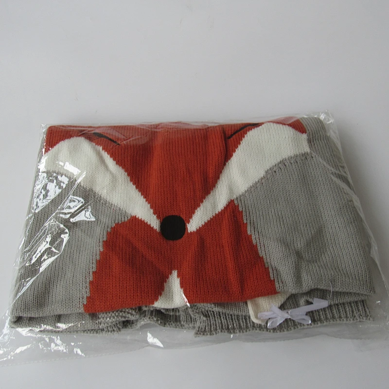 Animal knitted blanket