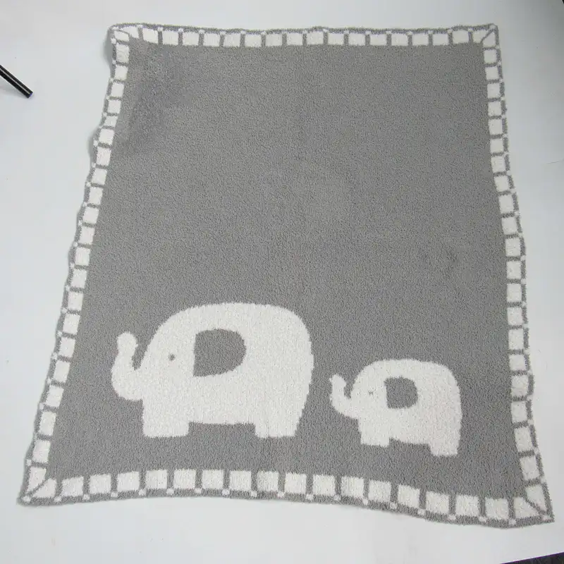 100% polyester animal knitted baby blanket