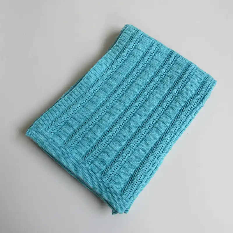 100% cotton blue knitted baby blanket