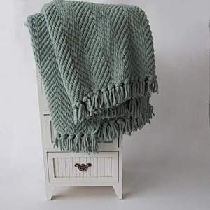 Herringbone polyester chenille knit fringe woven blanket with tassels
