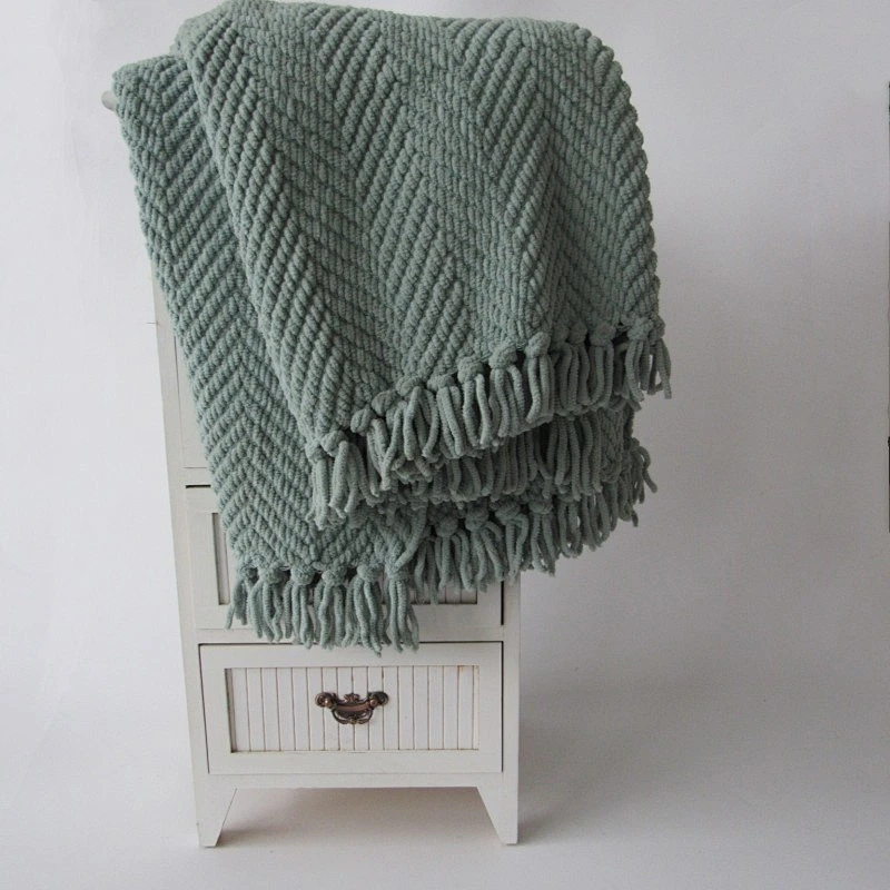 Herringbone polyester chenille knit fringe woven blanket with tassels