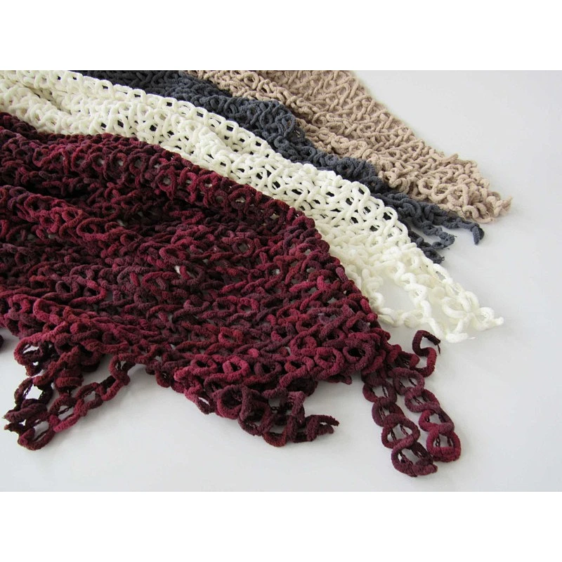 polyester solid knit woven blanket with tassels