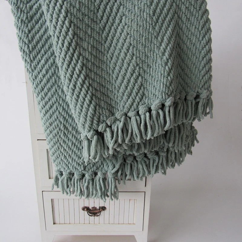 Herringbone polyester chenille knit fringe woven blanket with tassels