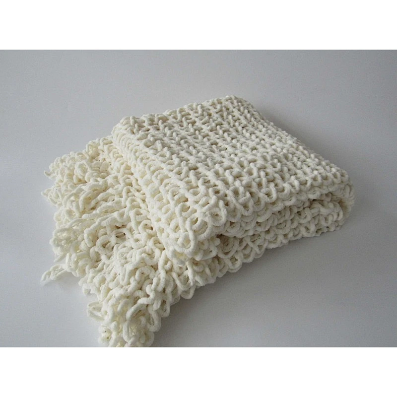polyester solid knit woven blanket with tassels