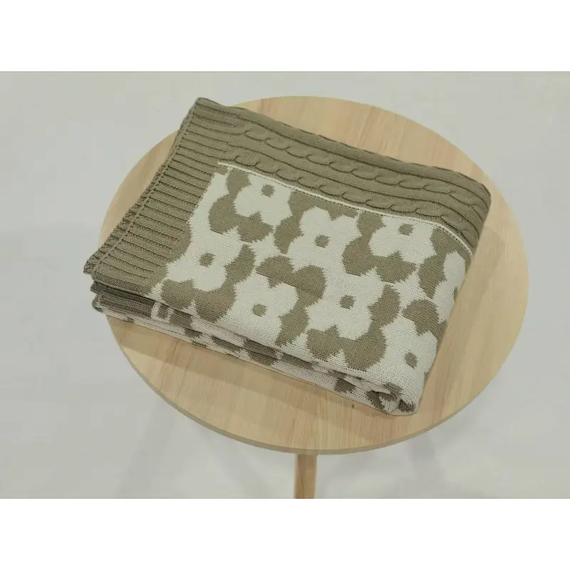 Inlaid craft knitted cover blanket