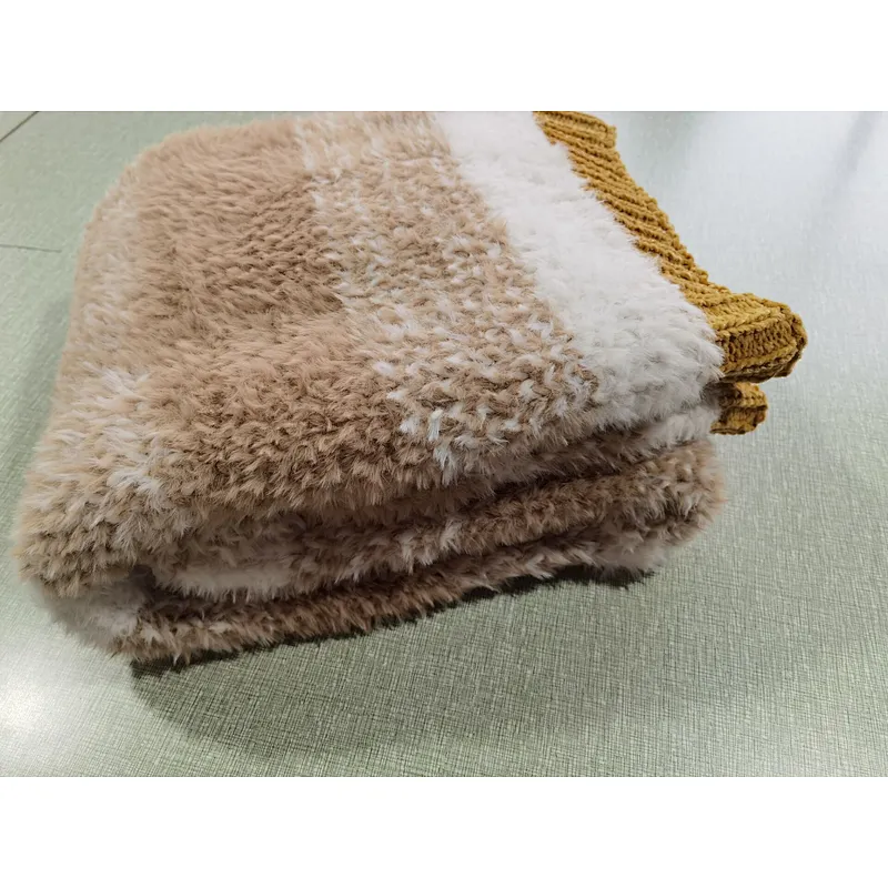 Warm chenille imitation rabbit hair knitted blanket