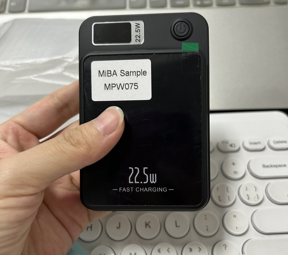 Mini Portable Charger Powerbank Magnetic Wireless Charging 15W Fast Charging Power Bank 10000mah