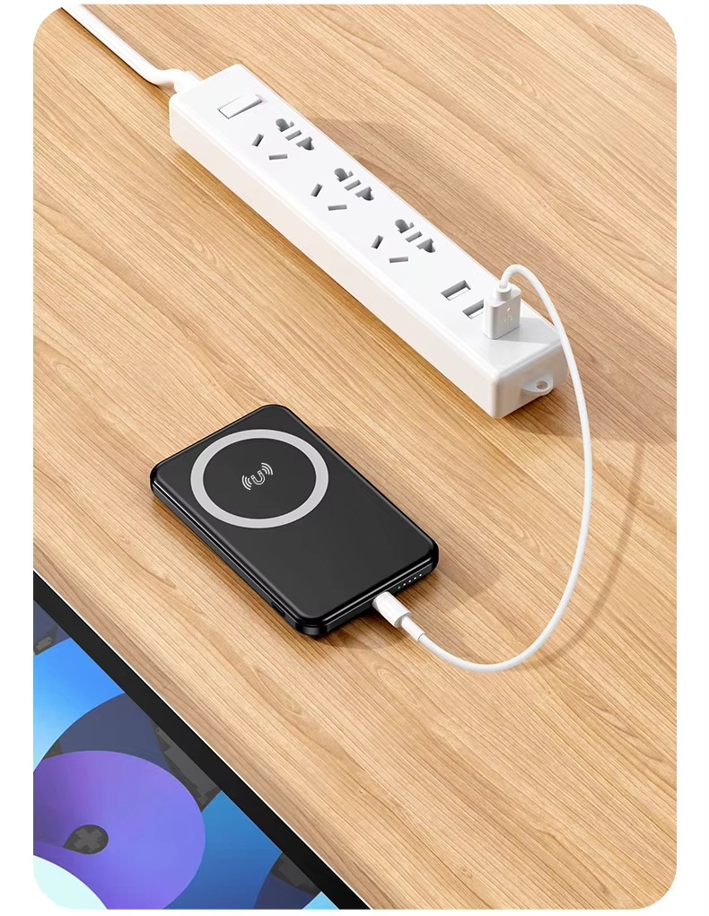 Light Thin Slim Design 5000mah Magnetic Wireless Power Bank Fast Charging PD20W