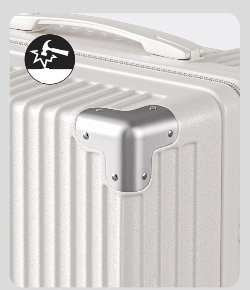 Charging luggage