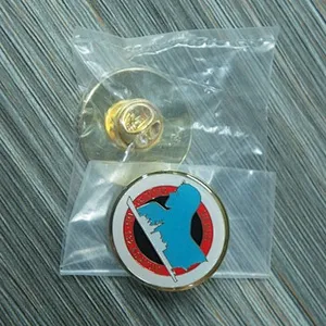 Souvenir promotional custom Zinc alloy gifts stamping soft enamel metal logo lapel pins