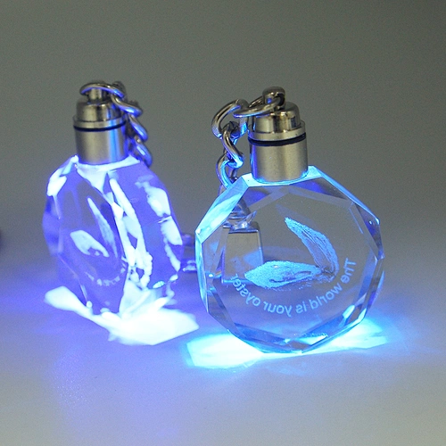 Wholesale Octangle shaped 3D Laser Engraving Crystal Car Logo Glass Keychain for Promotional Gift Items