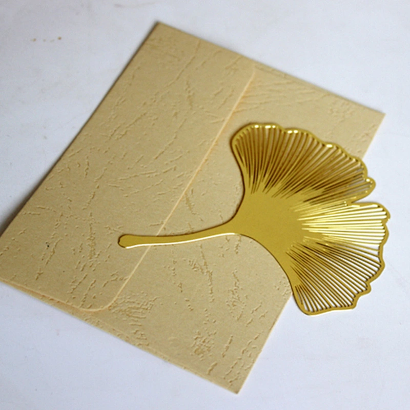 Personalized beautiful 3d design metal maple leaf shaped bookmark