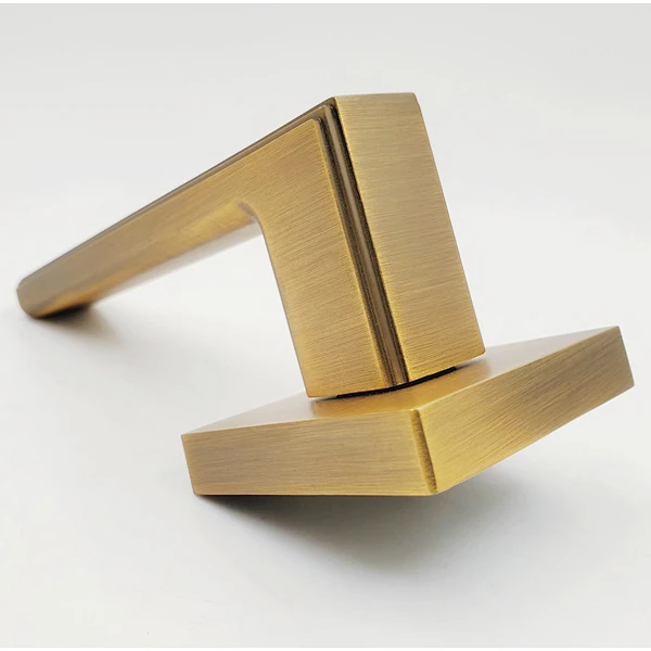 manija de aleación de zinc bronce latón de latón cuadrado de la palanca de la puerta