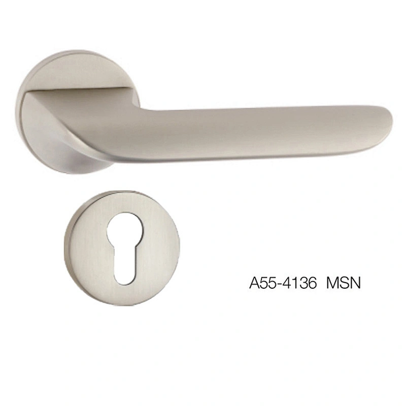 Mango de puerta de la habitación de muebles de oro moderno de diseño pesado con cerradura