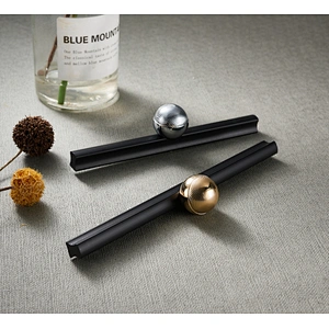 Ollie Classical Modern Simple Styles Cabinet Furniture drawer Handles Gold Wardrobe Kitchen Cabinet Handles